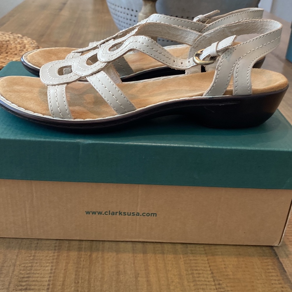 CLARKS Light Beige Bendable Sandals